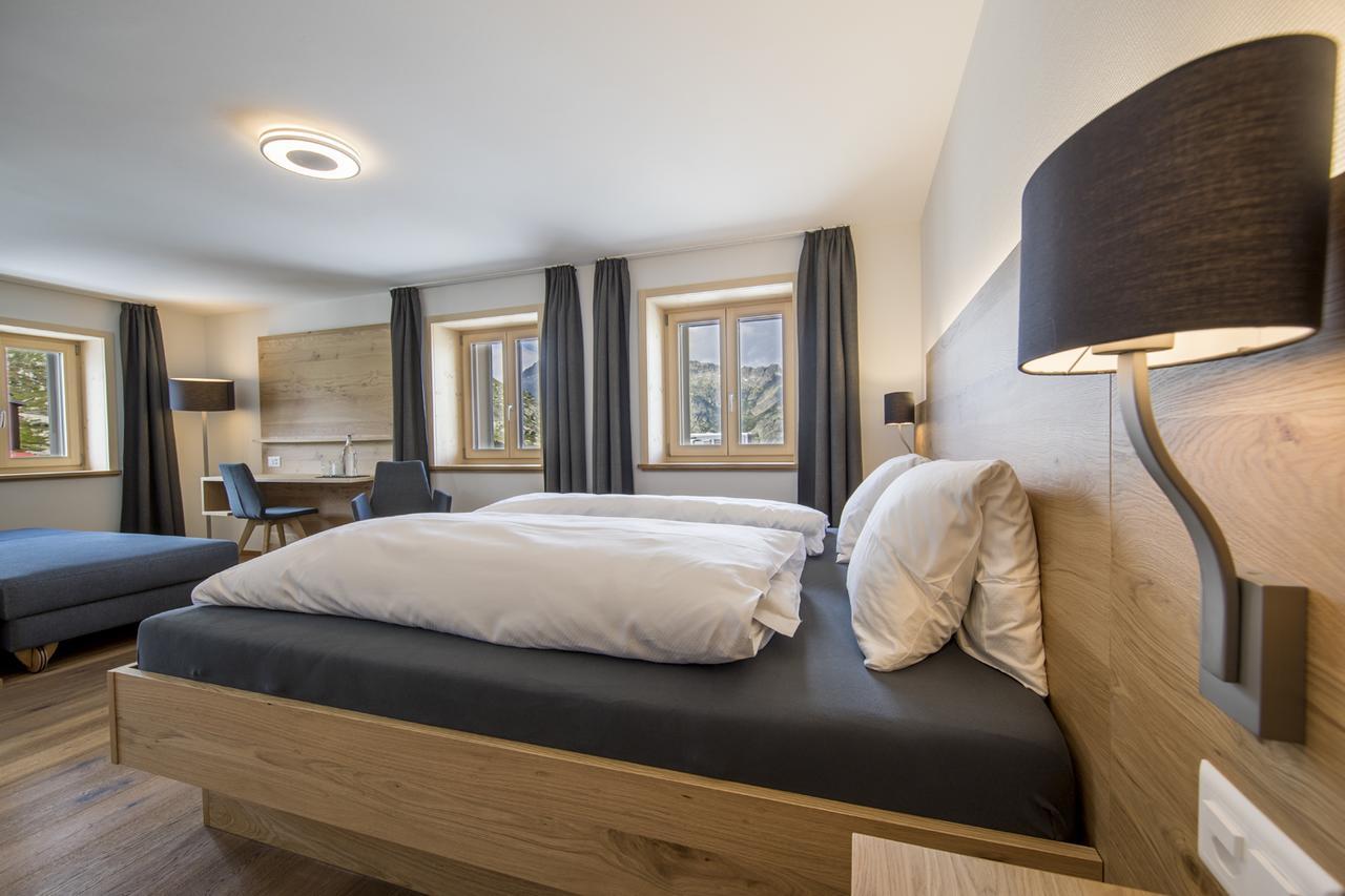 Hotel Grimsel Passhoehe Обервальд Экстерьер фото